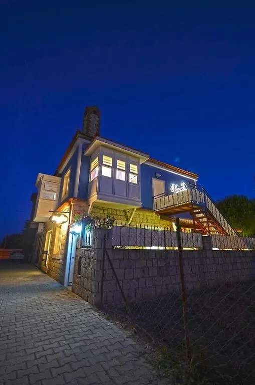 Masli̇Na Otel Smirne