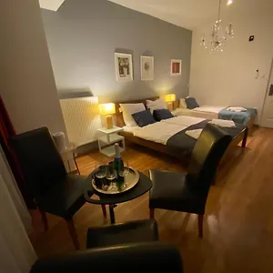 Elegancia , Budapeşte Macaristan