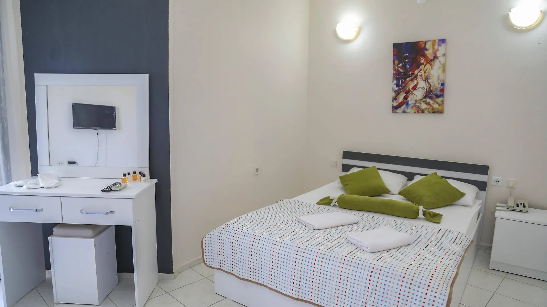 Masli̇Na Otel İzmir