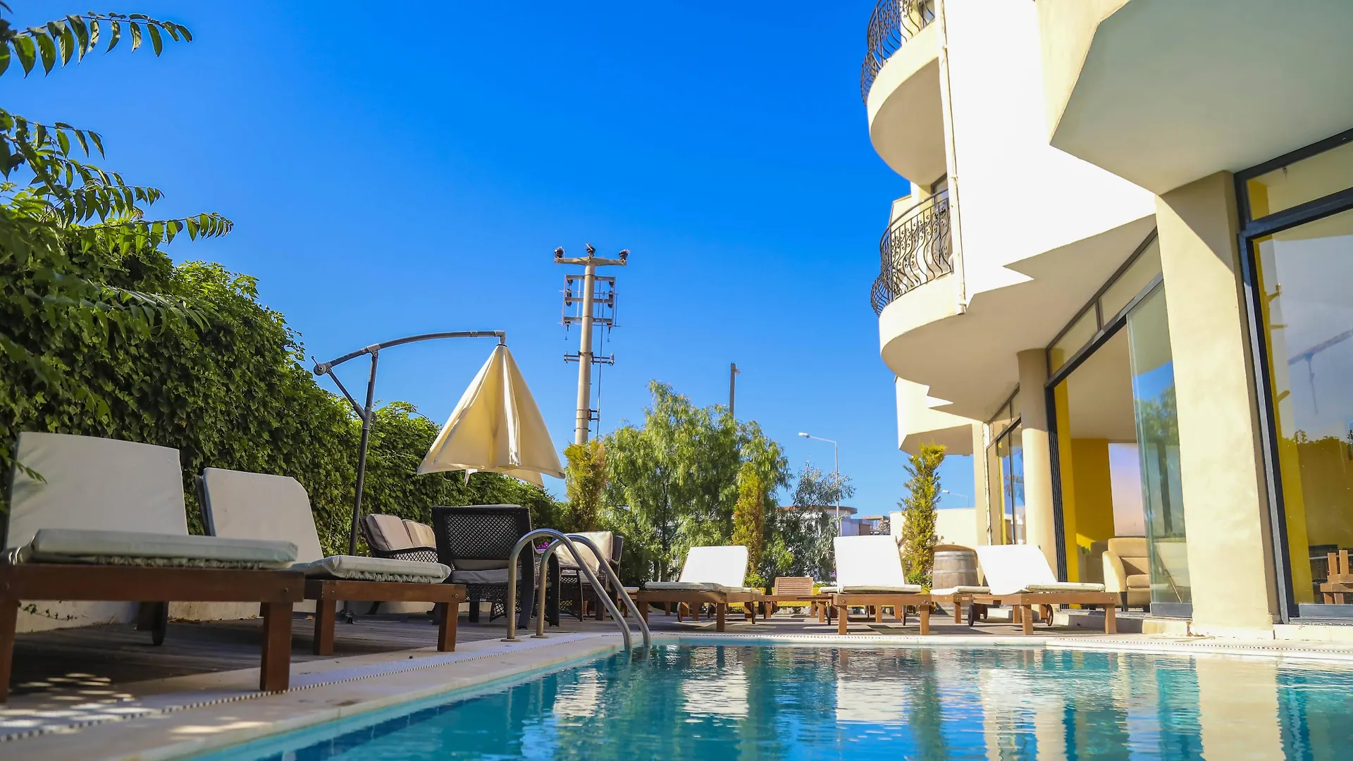 Masli̇Na Otel İzmir