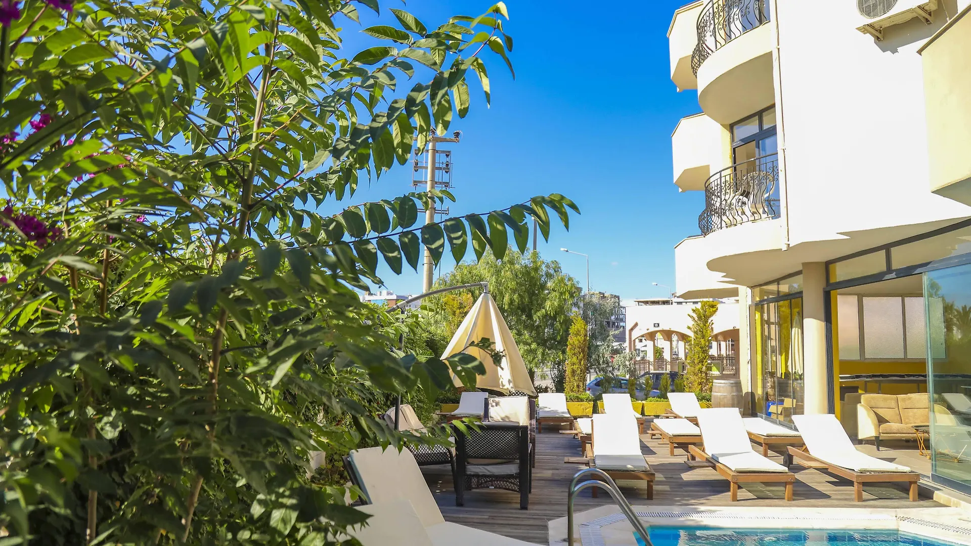 Masli̇Na Otel İzmir 3*,