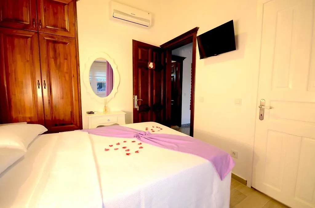 Masli̇Na Otel İzmir