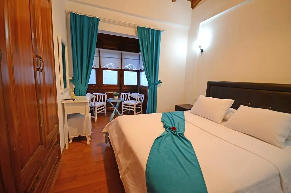 Masli̇Na Otel İzmir