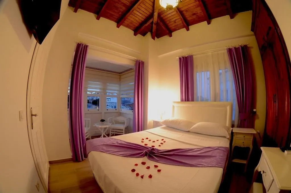 Masli̇Na Otel İzmir