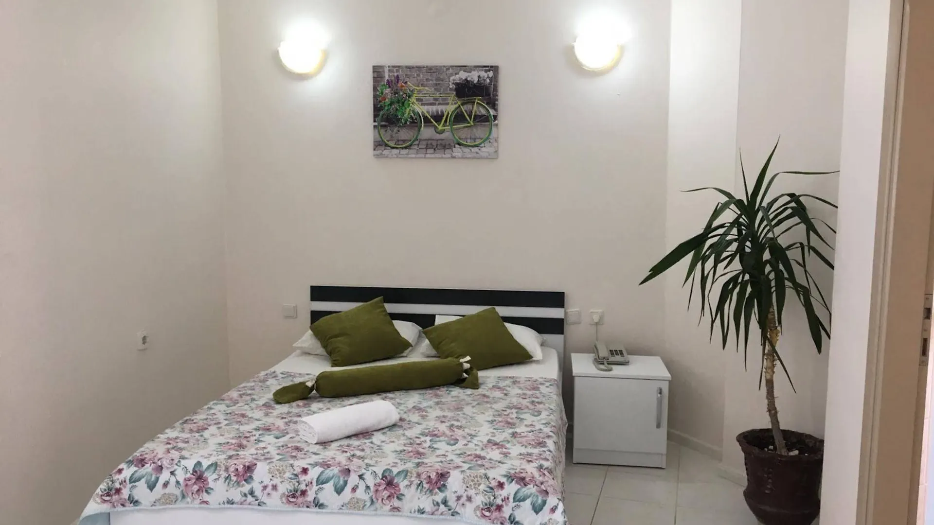 Masli̇Na Otel İzmir